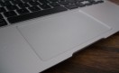 El trackpad es enorme y eso lo hace muy comodo.