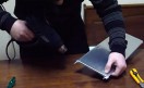 Loki en acción: colocando vinilo a un teclado para cambiarle la estética
