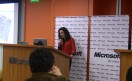 Fernanda Santoro es la actual Directora de Operaciones de Microsoft para Argentina y Uruguay. Ella misma nos presento todas las novedades del concepto de oficinas Flex. Fernanda Santoro es la actual Directora de Operaciones de Microsoft para Argentina y Uruguay. Ella misma nos presento todas las novedades del concepto de oficinas Flex.