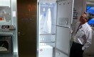 Esto que ven es un dispositivo de LG que ya se comercializa en Corea. Se usa para eliminar las bacterias de la ropa y conservarlas en mejor estado. Esto que ven es un dispositivo de LG que ya se comercializa en Corea. Se usa para eliminar las bacterias de la ropa y conservarlas en mejor estado.
