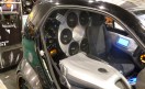 A eso llamo yo tener música en el auto. A eso llamo yo tener música en el auto.