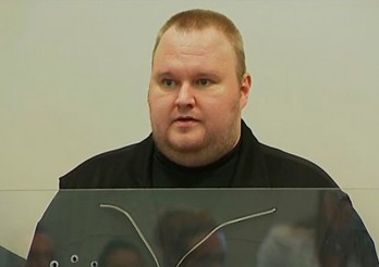 Según el juez de la justicia de Nueva Zelanda David McNaughton, Kim DotCom podría escaparse de otorgársele la libertad bajo fianza.