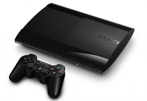 La nueva PS3, más pequeña que la versión actual