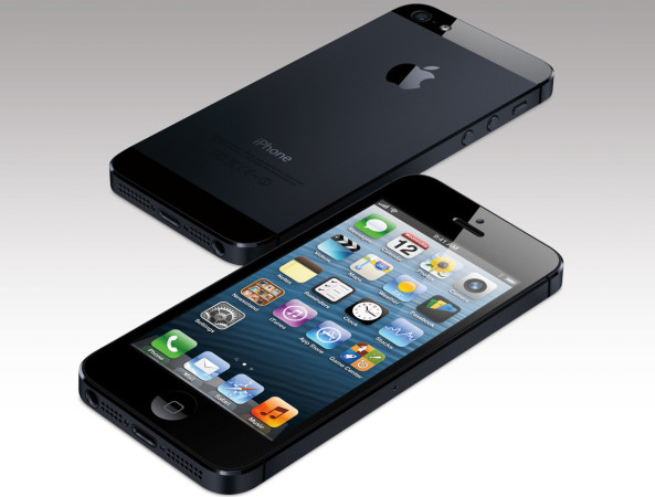Además, Apple continuaría trabajando en un iPhone económico, que se lanzaría durante la segunda mitad de 2013.