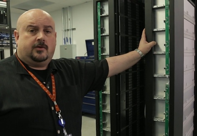 Facebook prueba un sistema de almacenamiento Blu-ray - RedUSERS