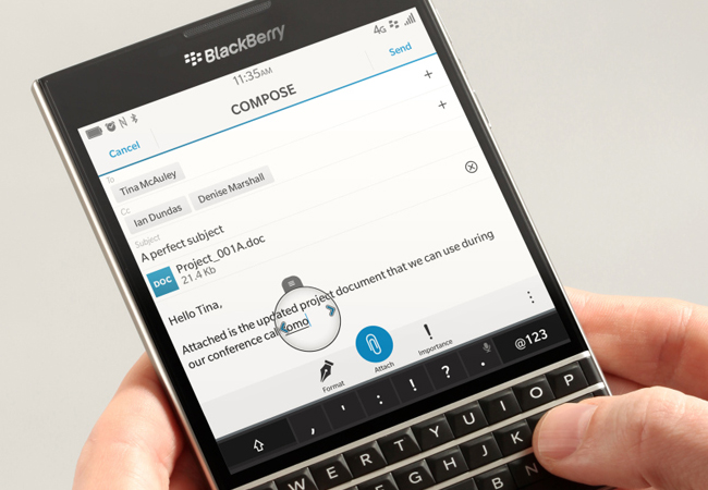BlackBerry Passport muestra los beneficios de tener una pantalla grande