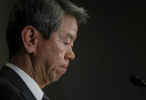 Hisao Tanaka dejará su cargo junto a otros siete ejecutivos de la compañía.
