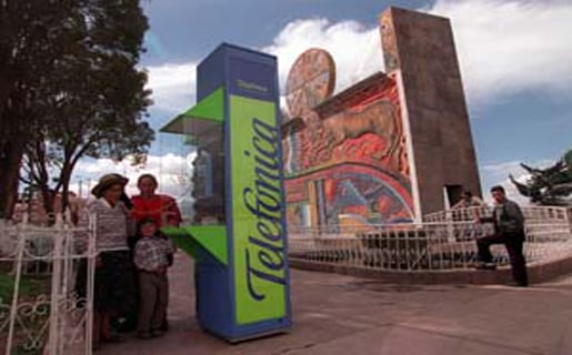 En Perú se oponen a nueva tarifa de telefonía pública