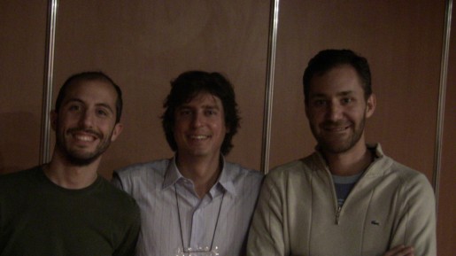 Junto a Mark Nelson (en el centro), Daniel Benchimol (a la izquierda, director de RedUSERS.com) y Diego Spaciuk (editor responsable de los libros de USERS).