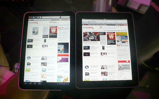 Motorola Xoom posee un tamaño más alargado que el iPad 1, permitiendo que se visualice más información en una página web.