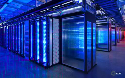 Facebook revela cómo guarda sus datos