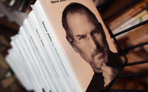 La biografía de Steve Jobs es un éxito de ventas desde que fue lanzada el 24 de octubre.