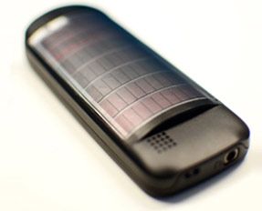 Aquí se puede ver un poco mas de cerca los paneles solares que recubren la parte trasera del dispositivo.