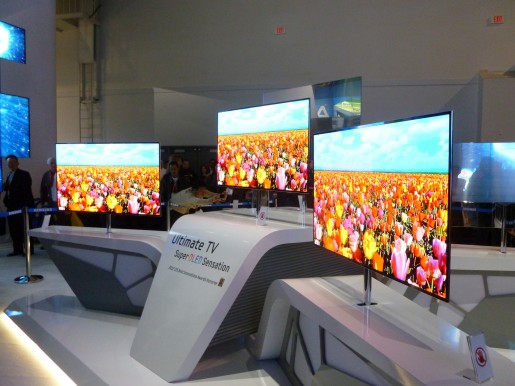Los televisores OLED de Samsung impresionaron principalmente por su diseño ultrafino.