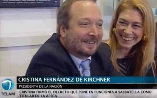 Martín Sabatella junto a la Ministra de Industria Débora Giorgi, durante la designación oficial en el AFSCA. (Captura YouTube de Télam)