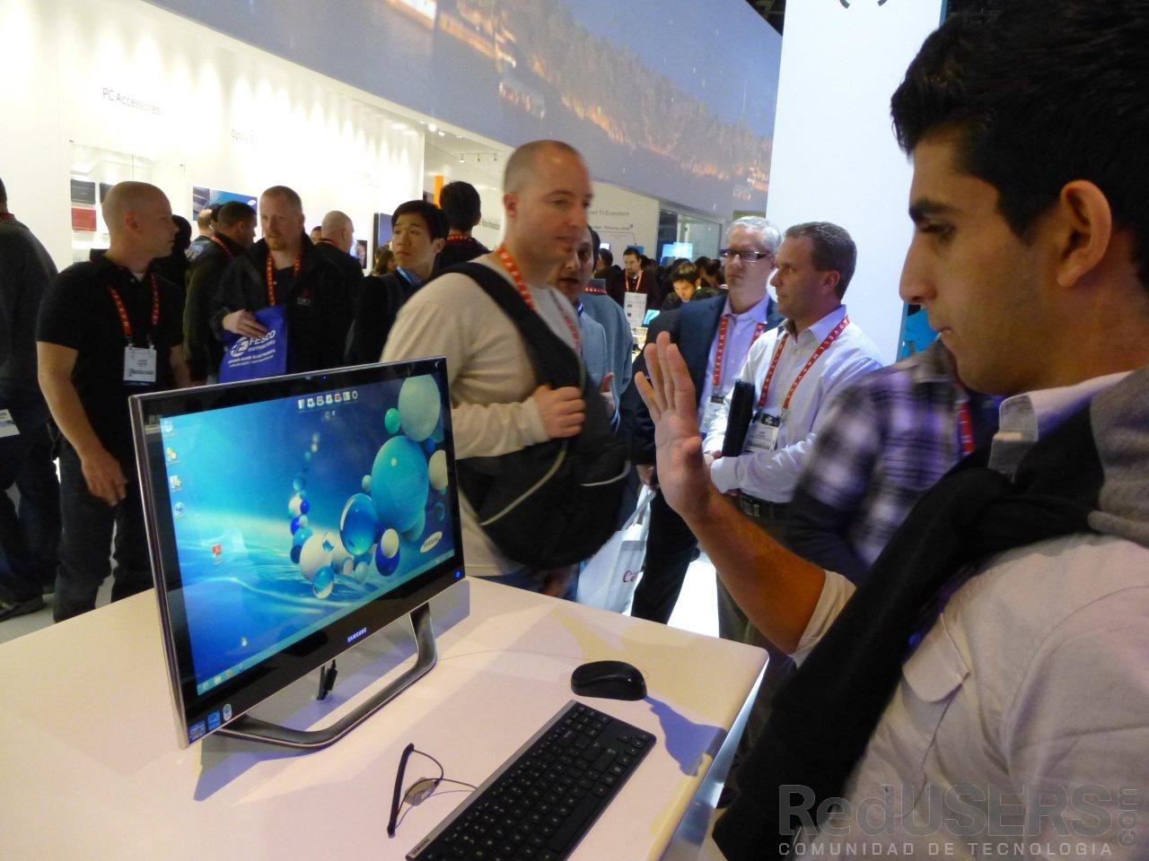 Los monitores con detección de movimientos, otra de las atracciones del espacio Samsung Los monitores con detección de movimientos, otra de las atracciones del espacio Samsung