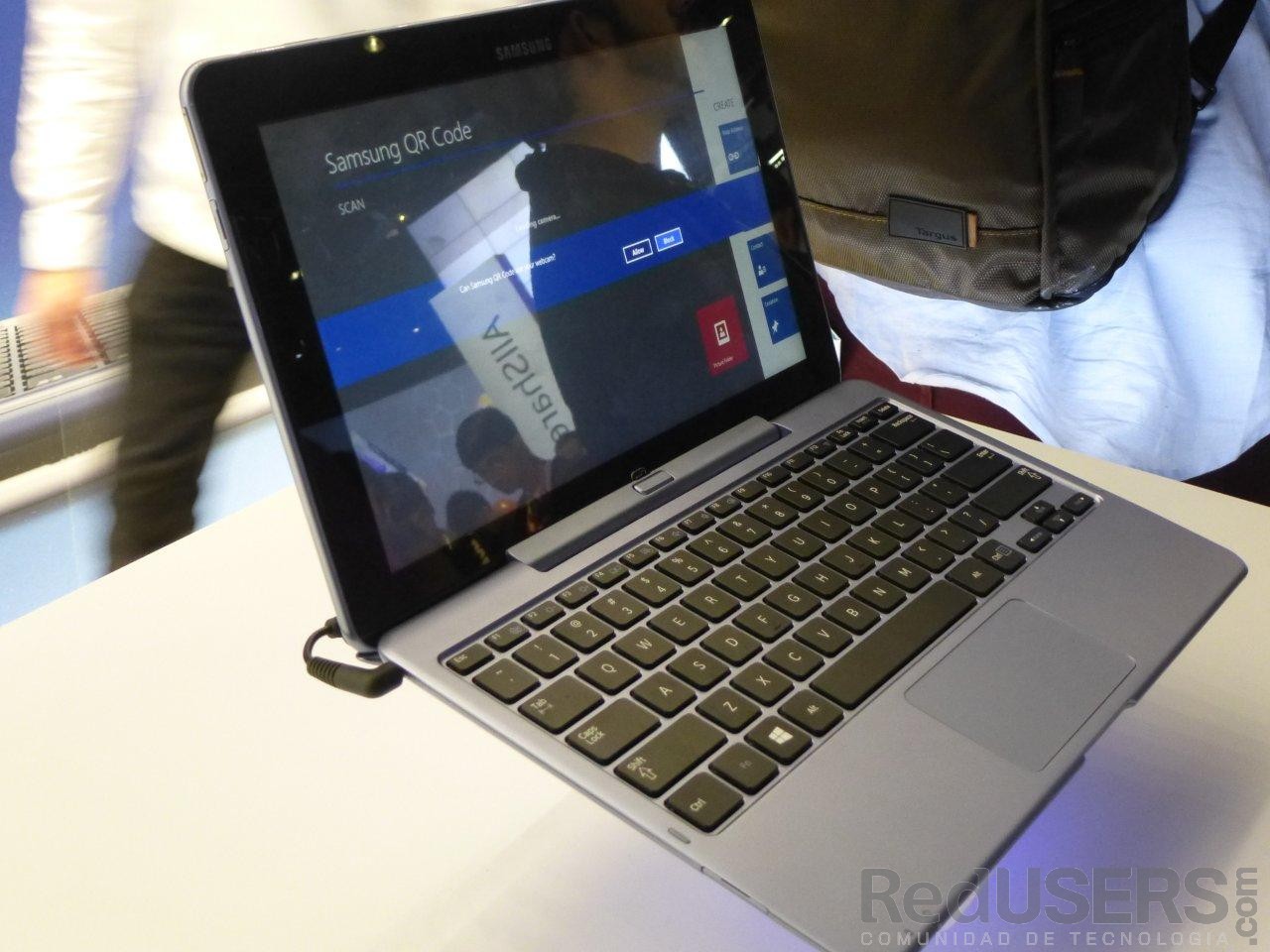 Windows 8 corriendo en uno de los híbridos de Samsung Windows 8 corriendo en uno de los híbridos de Samsung