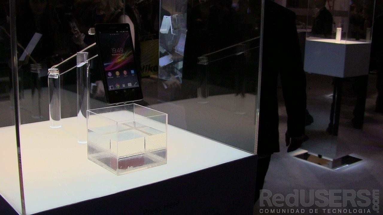 La resistencia al agua es una de sus principales características, y así lo muestran en el booth de Sony