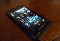 El Blackberry Z10 ya está disponible en Argentina a $3999 en preventa.