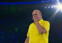 Ballmer no ocultó su emoción al despedirse de la empresa.