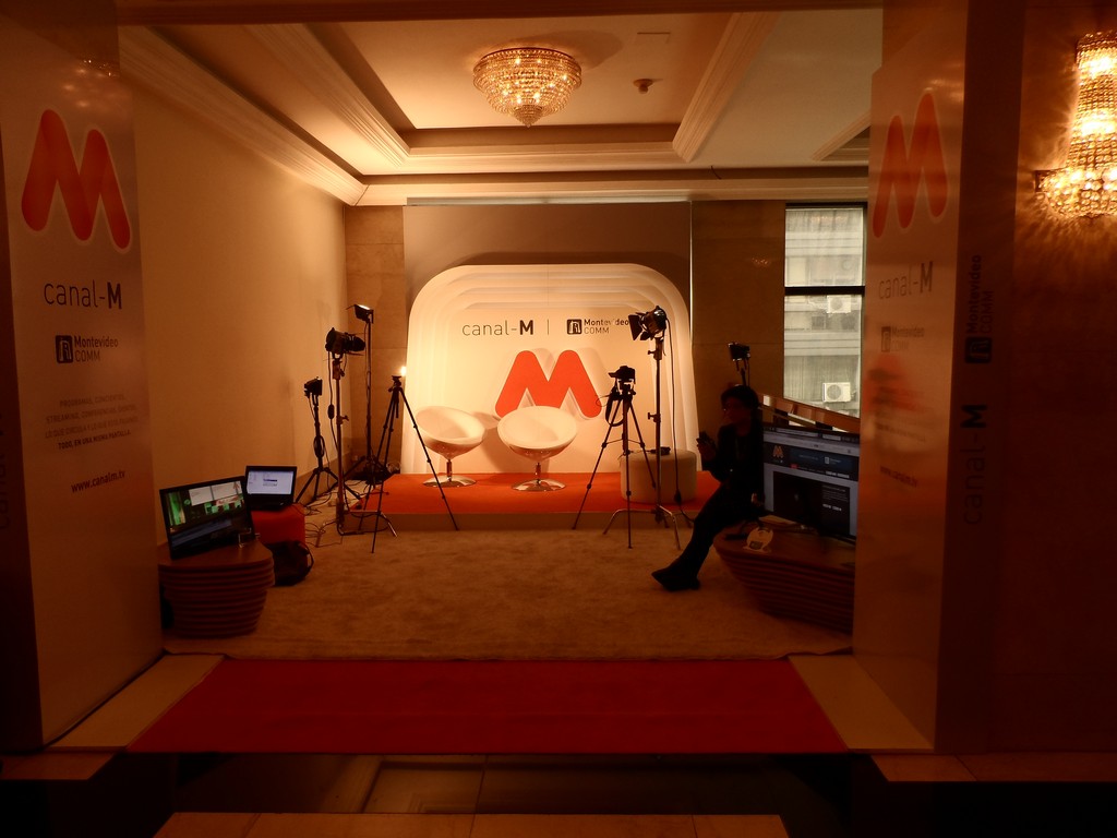 El estudio de TV montado dentro de GX23 realizó decenas de entrevistas