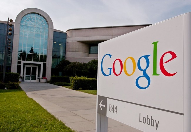 Google pasó la barrera psicológica de los 1.000 dólares por acción.