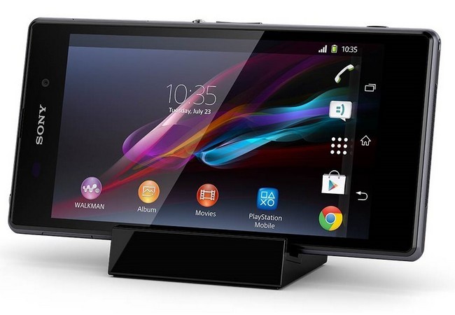 El Sony Xperia Z1 en su cargador premium