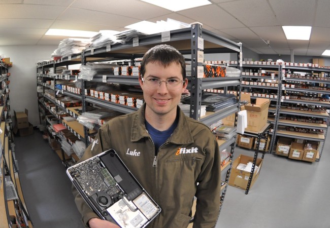 Luke Solues iFixit: