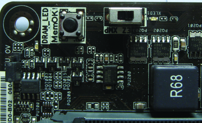 Aquí vemos el botón MemOK!, que permite solucionar rápidamente problemas de arranque debidos a la configuración errónea de la memoria RAM.