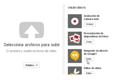 Ingresamos a la cuenta de YouTube y hacemos clic en el botón Subir. En la siguiente página vamos al panel derecho y hacemos clic en el botón [Emitir], que se encentra debajo de [Hangouts en directo de Google+].