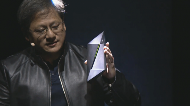 La consola en manos de Jen-Hsun Huang, presidente y director ejecutivo de Nvidia.