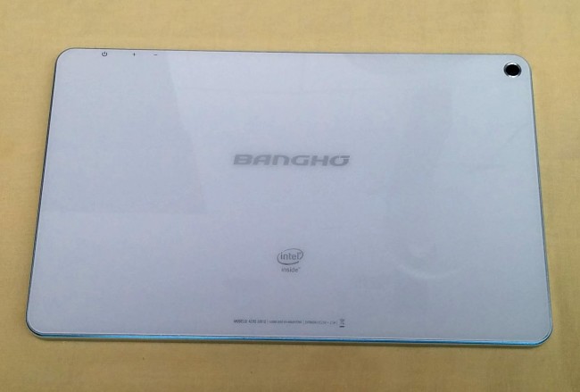 Banghó AERO J0810: Reverso del equipo.