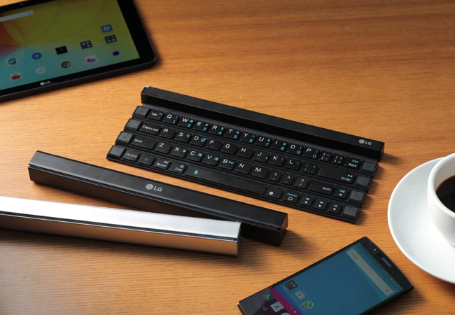 LG presenta su nuevo accesorio, el LG Rolly Keyboard