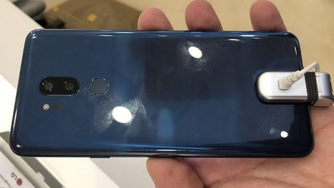 El sucesor del LG G6 contaría con una cámara doble en la cara posterior, donde también habría un lector de huellas circular.