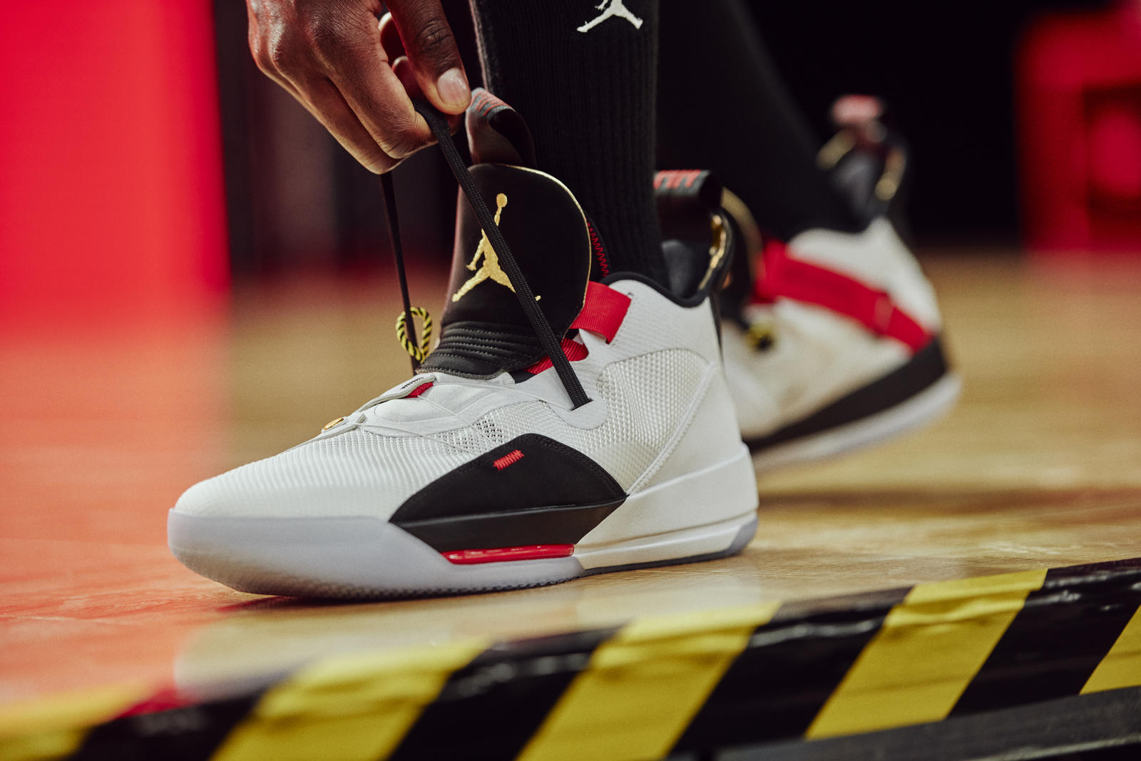 Nike lanza las Jordan las primeras zapatillas de basket autoajustables -